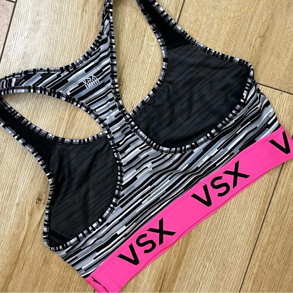 VSX - Picture 4 of 7